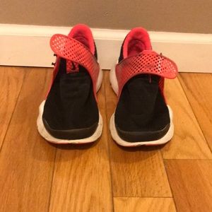 Nike Women’s Sock Dart Hot Pink/Black